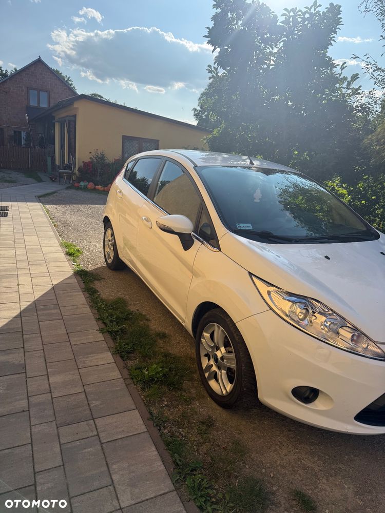 Ford Fiesta 1.6 TDCi Ghia - 4