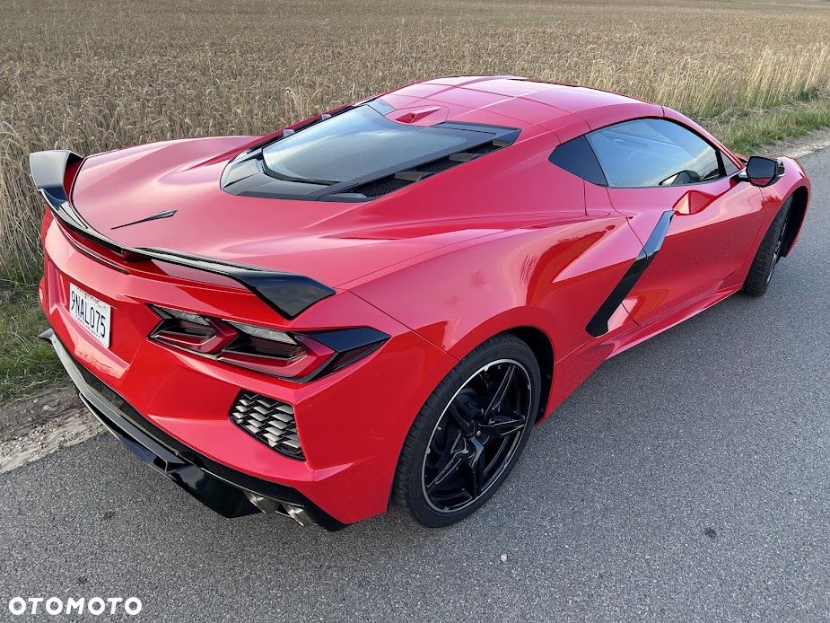 Chevrolet Corvette - 24
