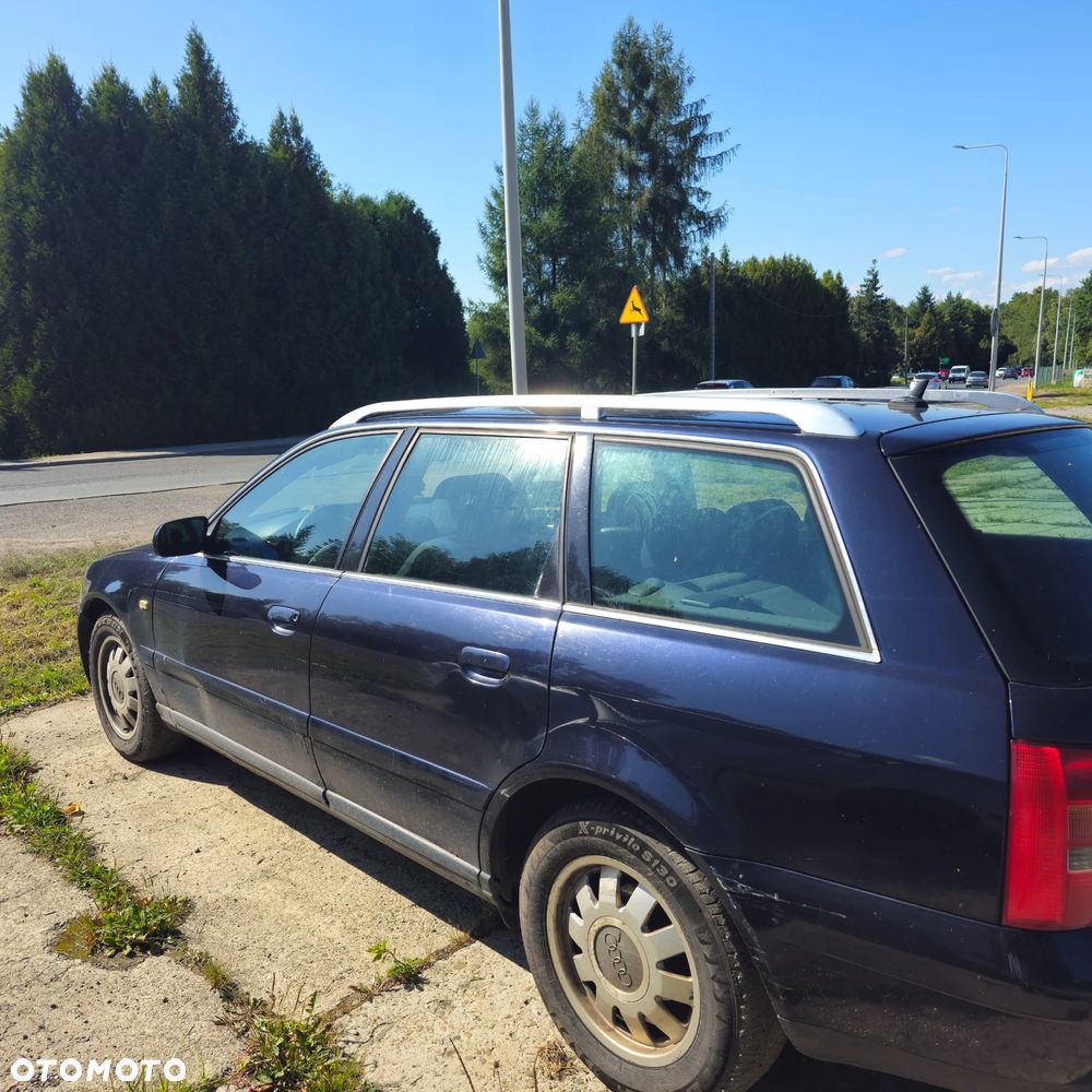 Audi A4 Avant 2.4 - 6