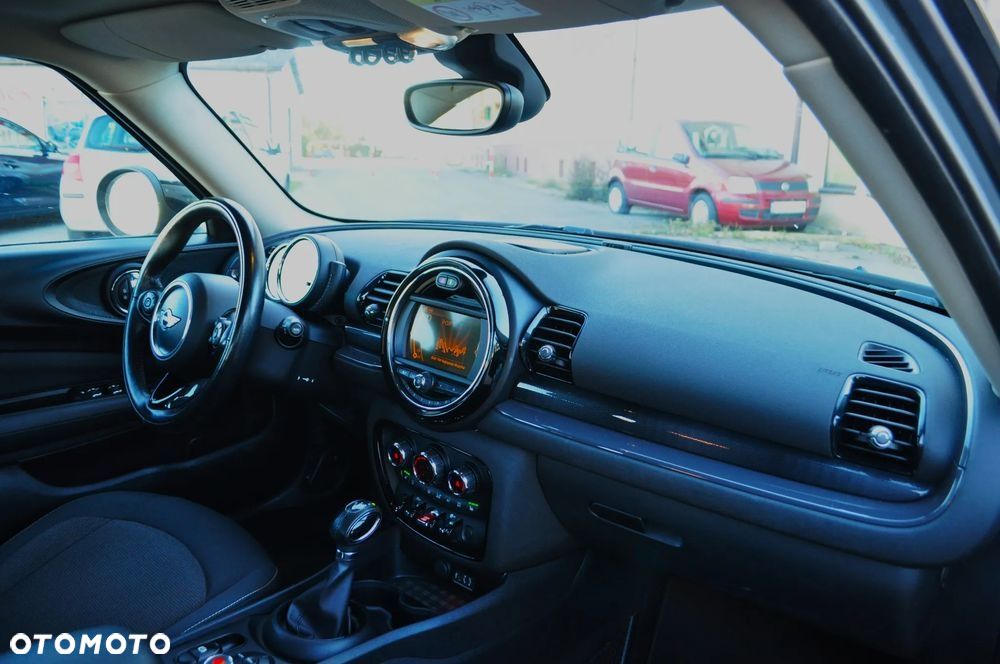 MINI Clubman Cooper D Essential Trim - 26