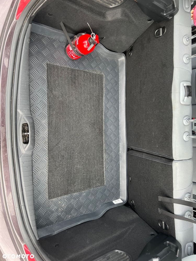 Peugeot 208 1.4 VTi Allure - 37