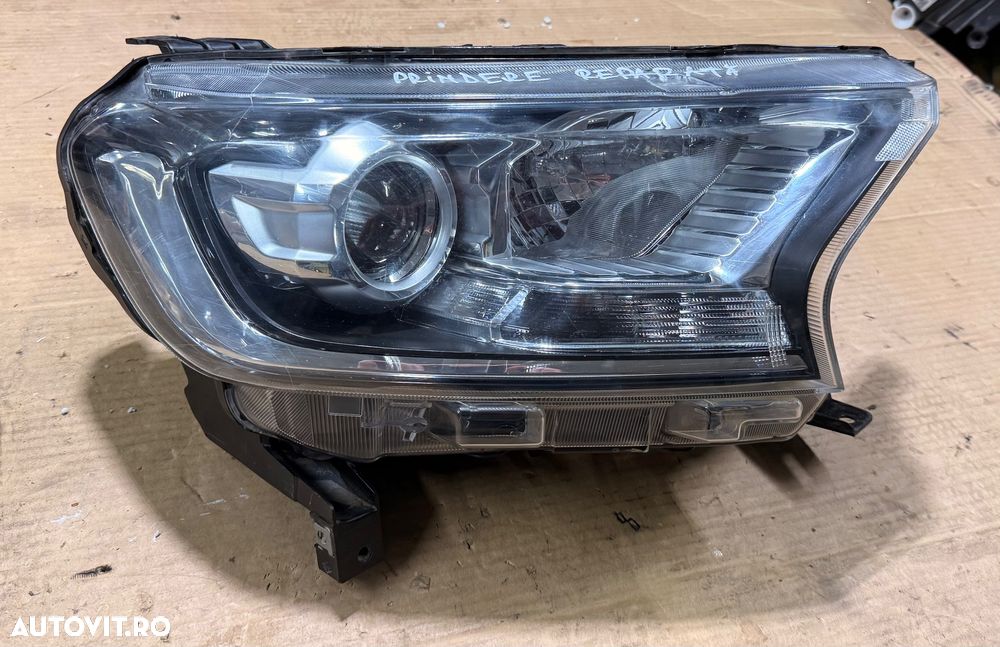 Far dreapta complet FORD RANGER  an 2016-2019 cod JB3B-13D154/5-J - 3