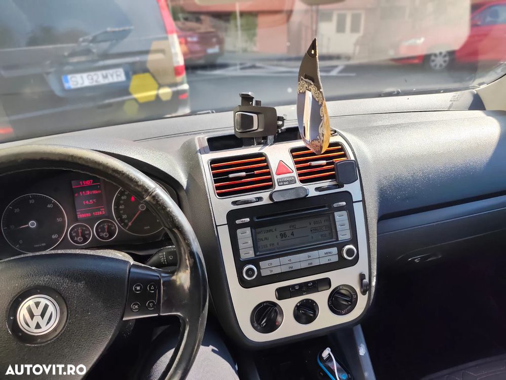 Volkswagen Golf - 9