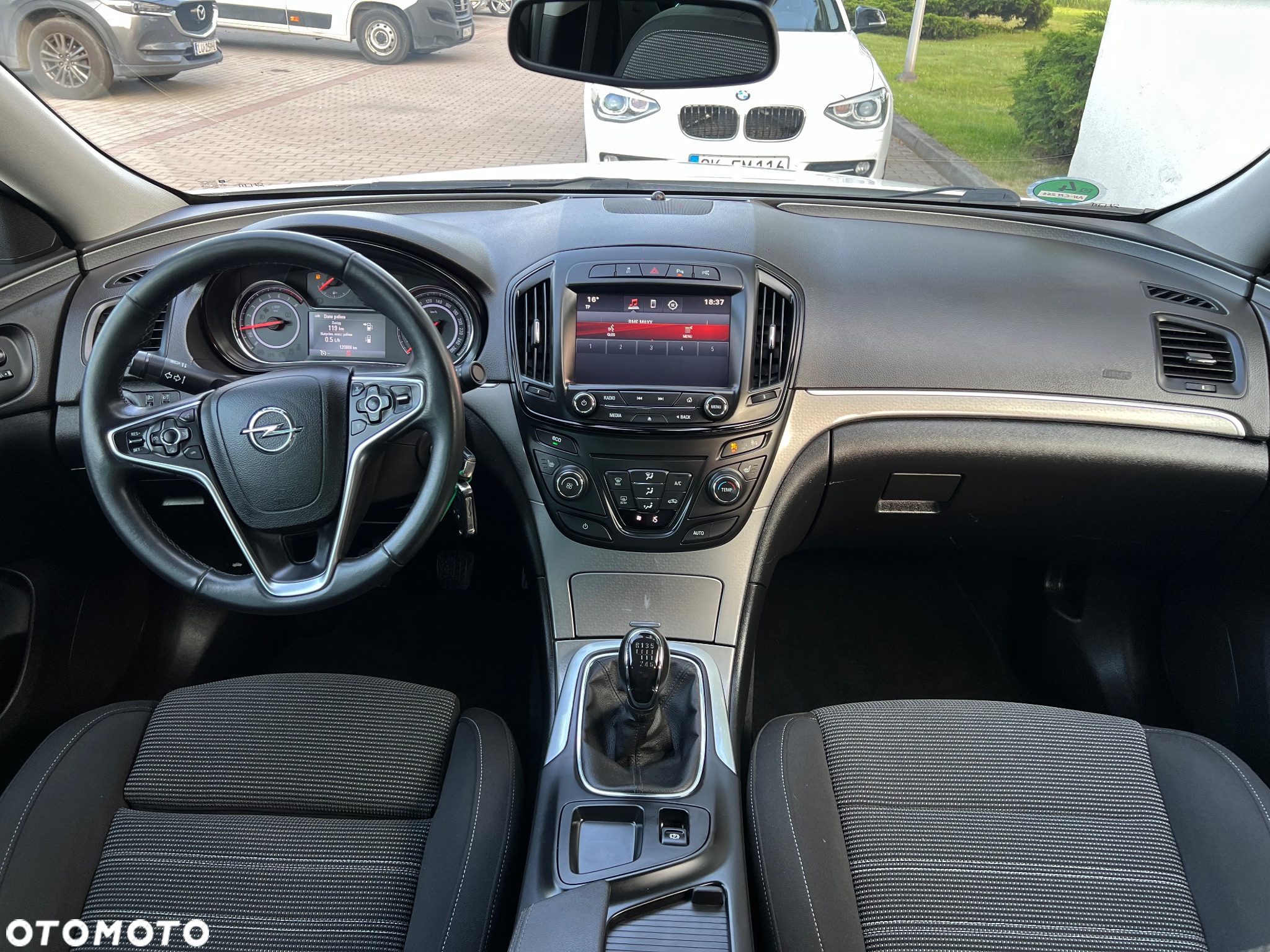 Opel Insignia 1.4 T Cosmo S&S - 28