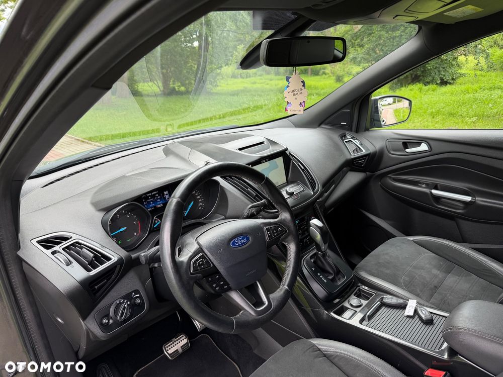Ford Kuga 2.0 TDCi 4x4 ST-Line - 14