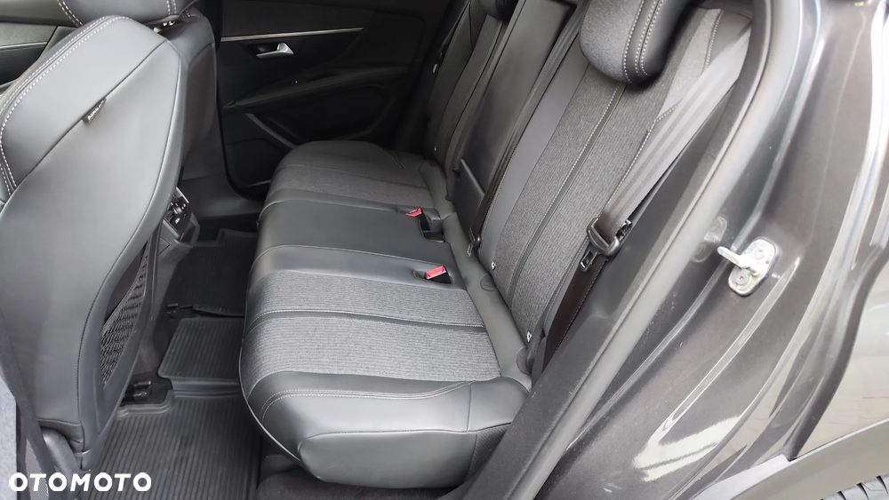 Peugeot 3008 1.2 PureTech GT Pack S&S EAT8 - 22