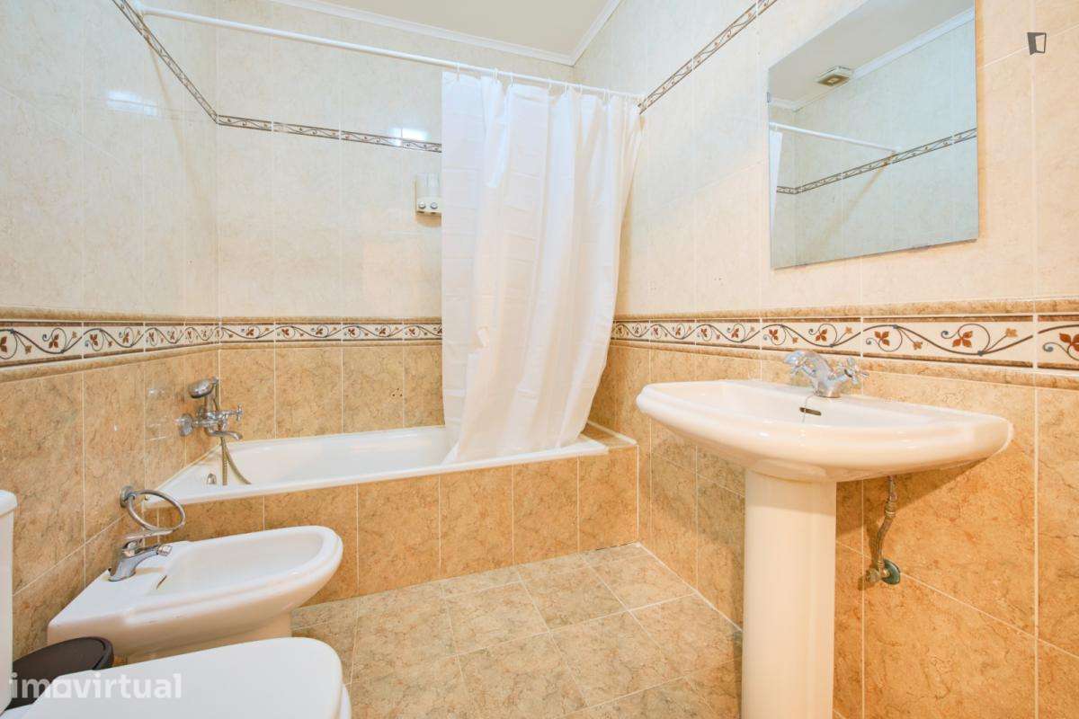 Quarto - localizado em São Bento Lisbon - Grande imagem: 5/41