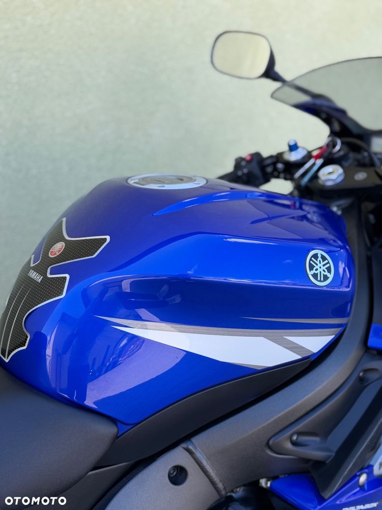 Yamaha R6 - 16