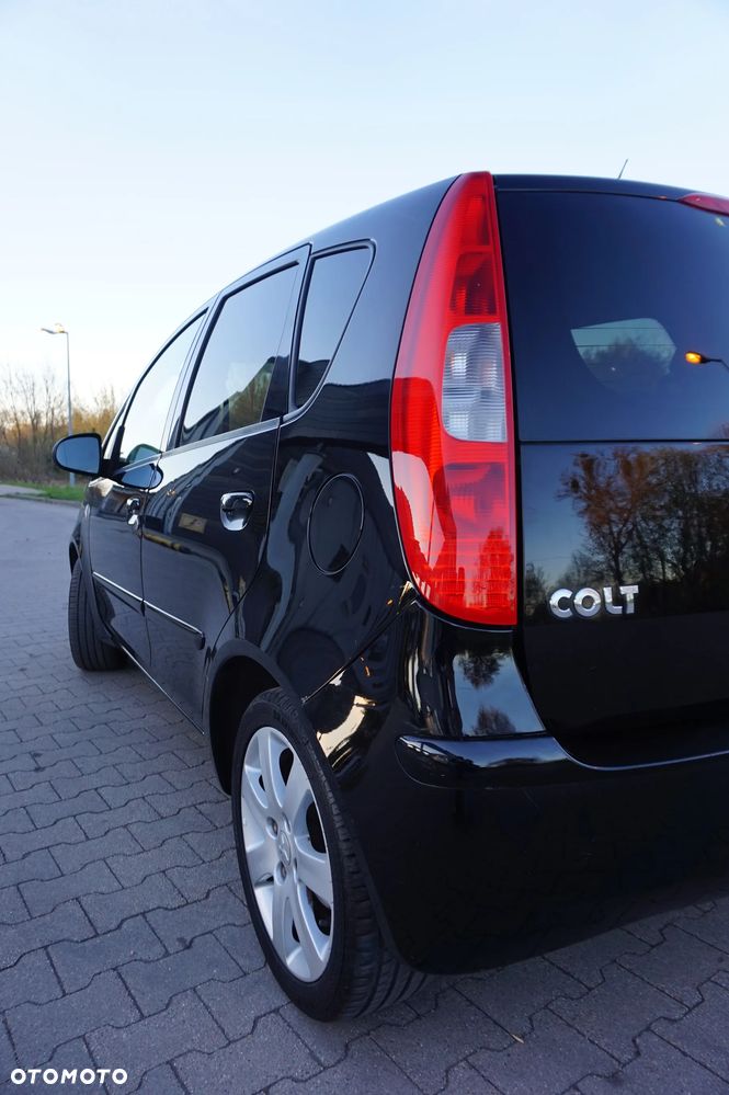 Mitsubishi Colt - 11