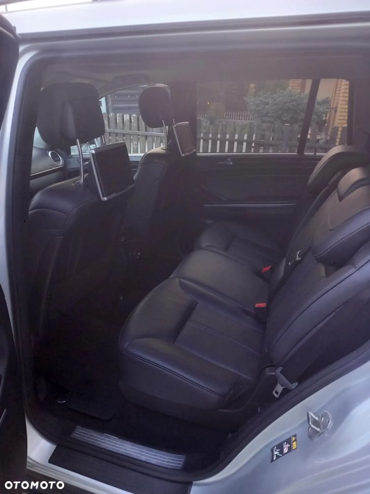 Mercedes-Benz GL 450 4Matic 7G-TRONIC - 16