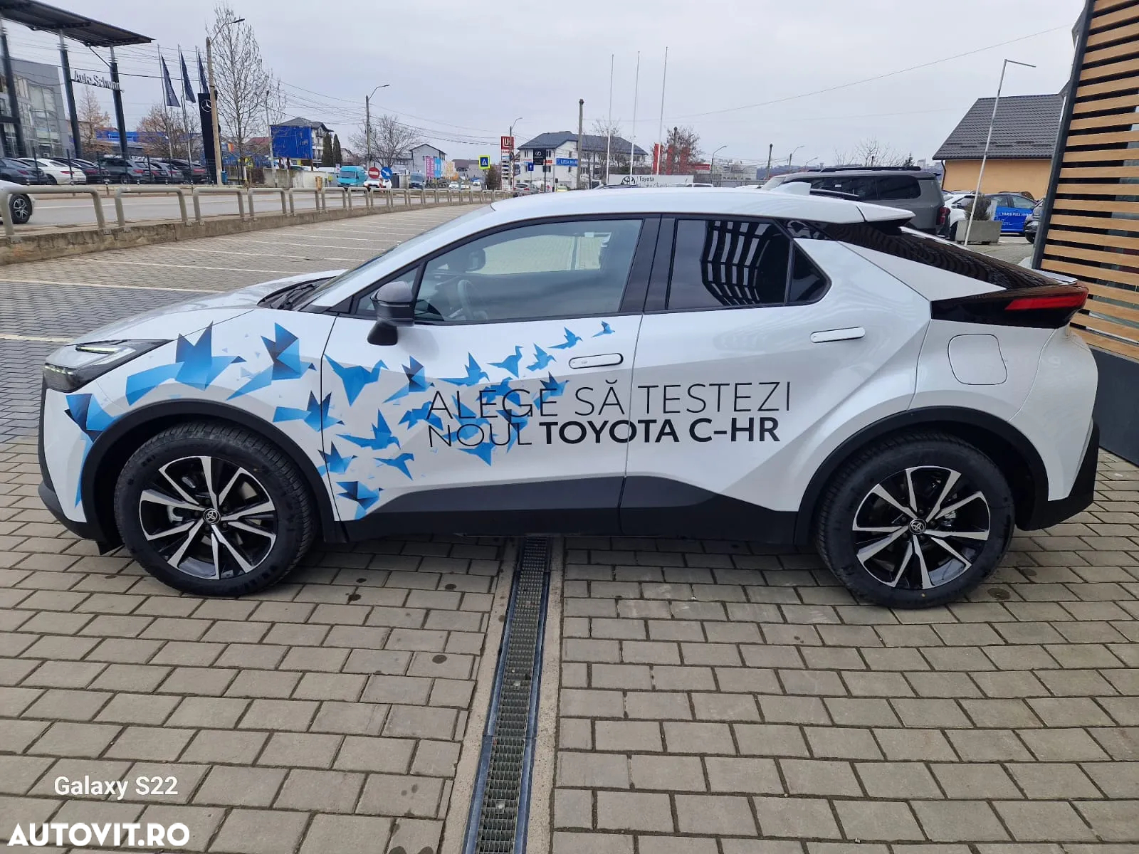 Toyota C-HR 2.0 PHEV 223 CP 4x2 CVT Dynamic - 7