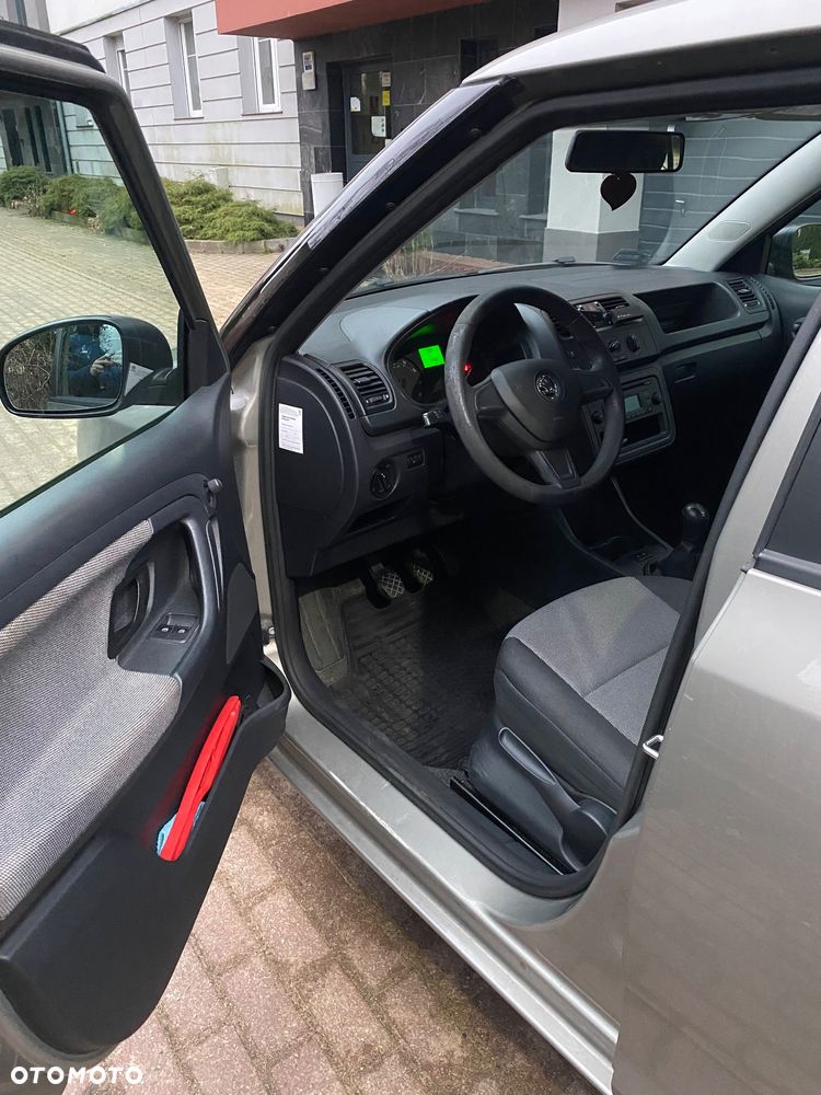 Skoda Fabia 1.4 16V Active Plus - 19