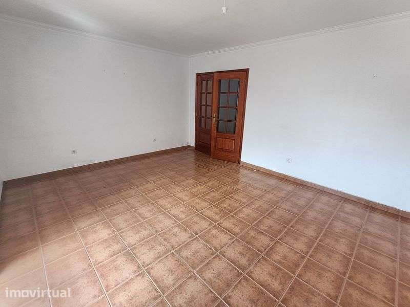 Apartamento T3 -1 andar - Grande imagem: 4/8