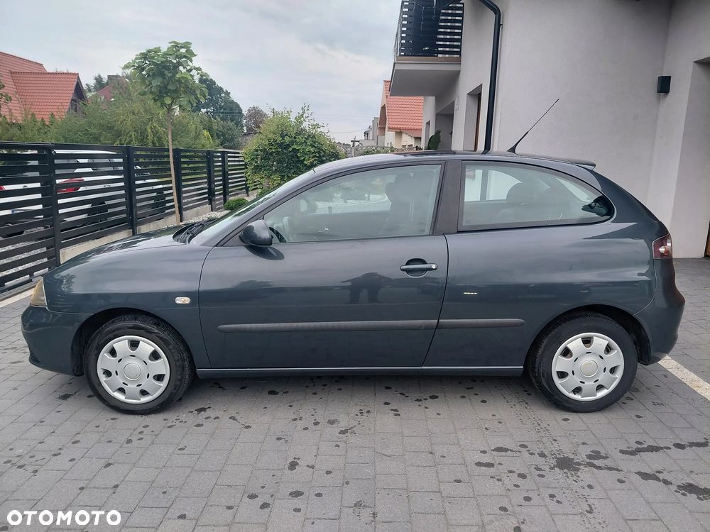 Seat Ibiza SC 1.4 16V Sport - 2