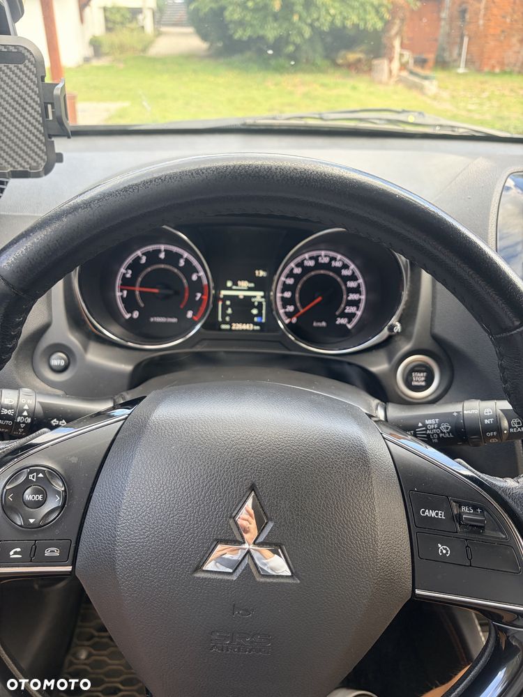 Mitsubishi ASX - 6