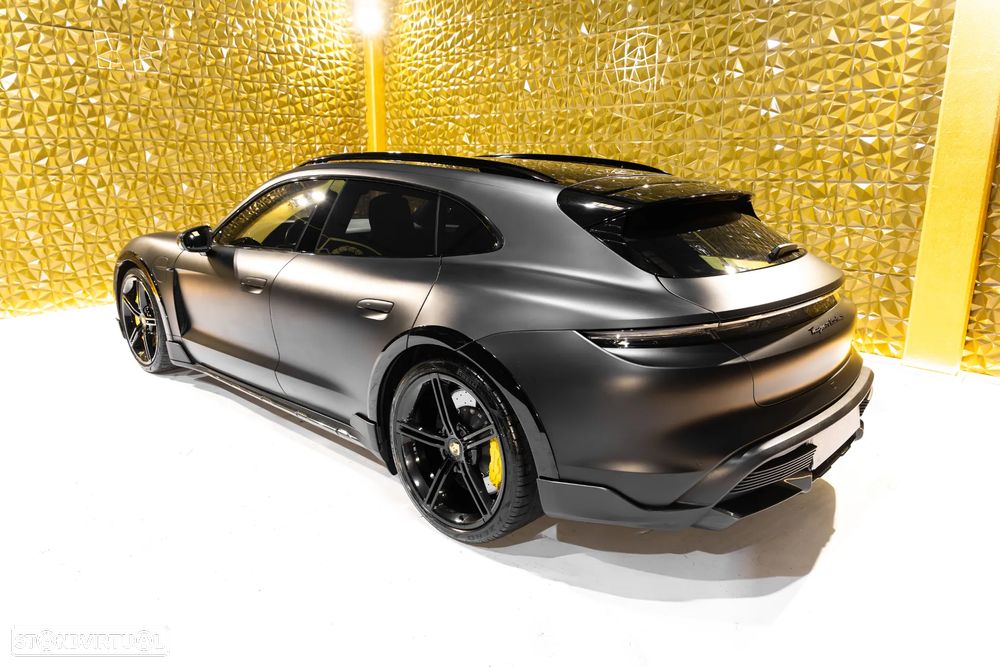 Porsche Taycan Cross Turismo Turbo S - 19