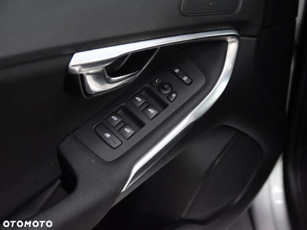 Volvo V40 - 21