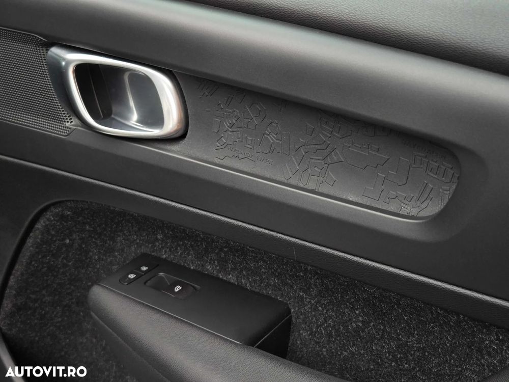 Volvo XC 40 D3 AWD Base - 31