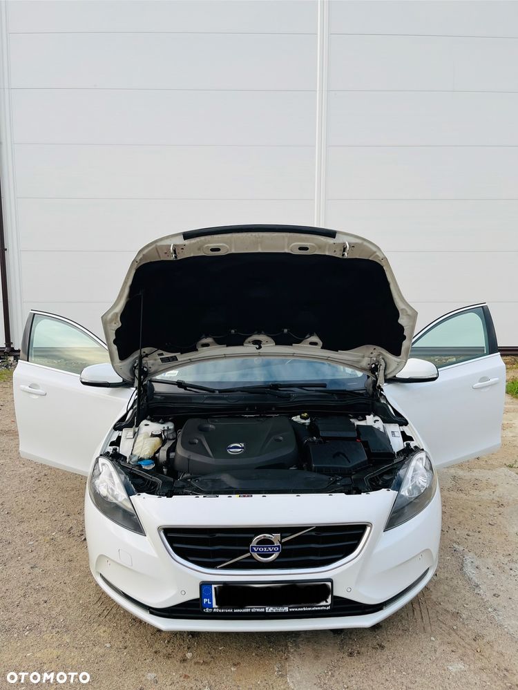 Volvo V40 D4 Drive-E Momentum - 5