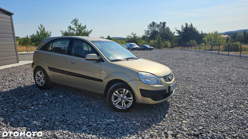 Kia Rio 1.5 CRDi Family + - 3