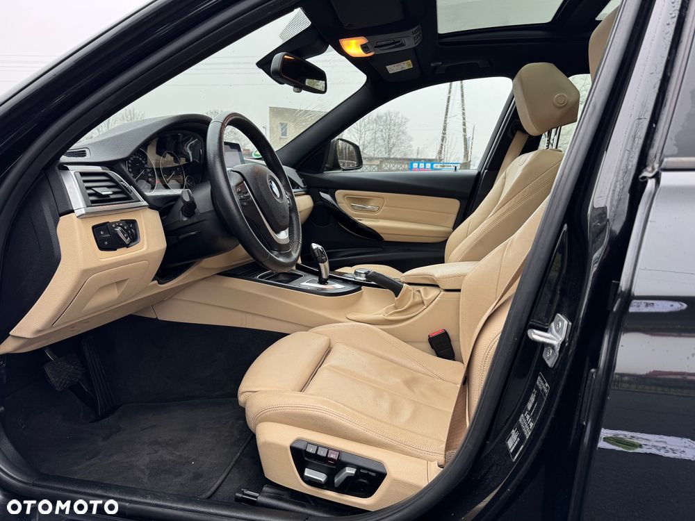 BMW Seria 3 320i Luxury Line - 17