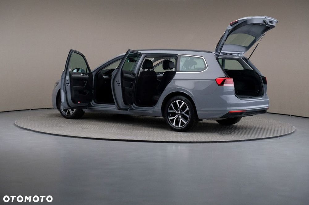Volkswagen Passat Variant 2.0 TSI Business DSG - 7