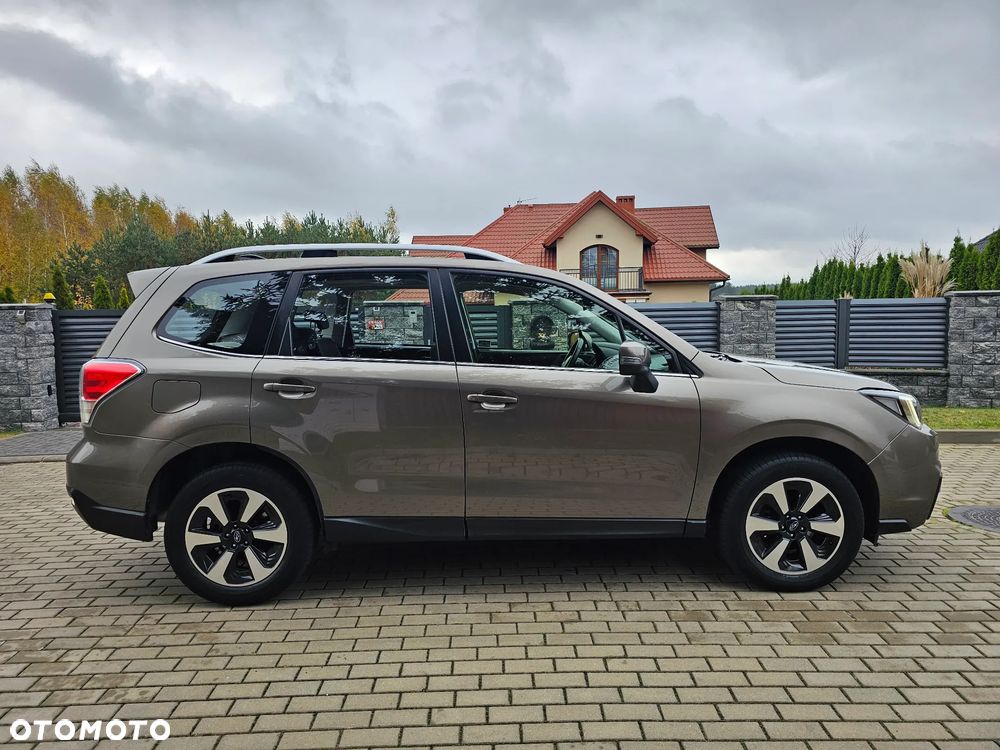Subaru Forester 2.0 i Exclusive Lineartronic - 6