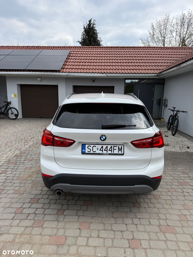 BMW X1 sDrive18d - 16