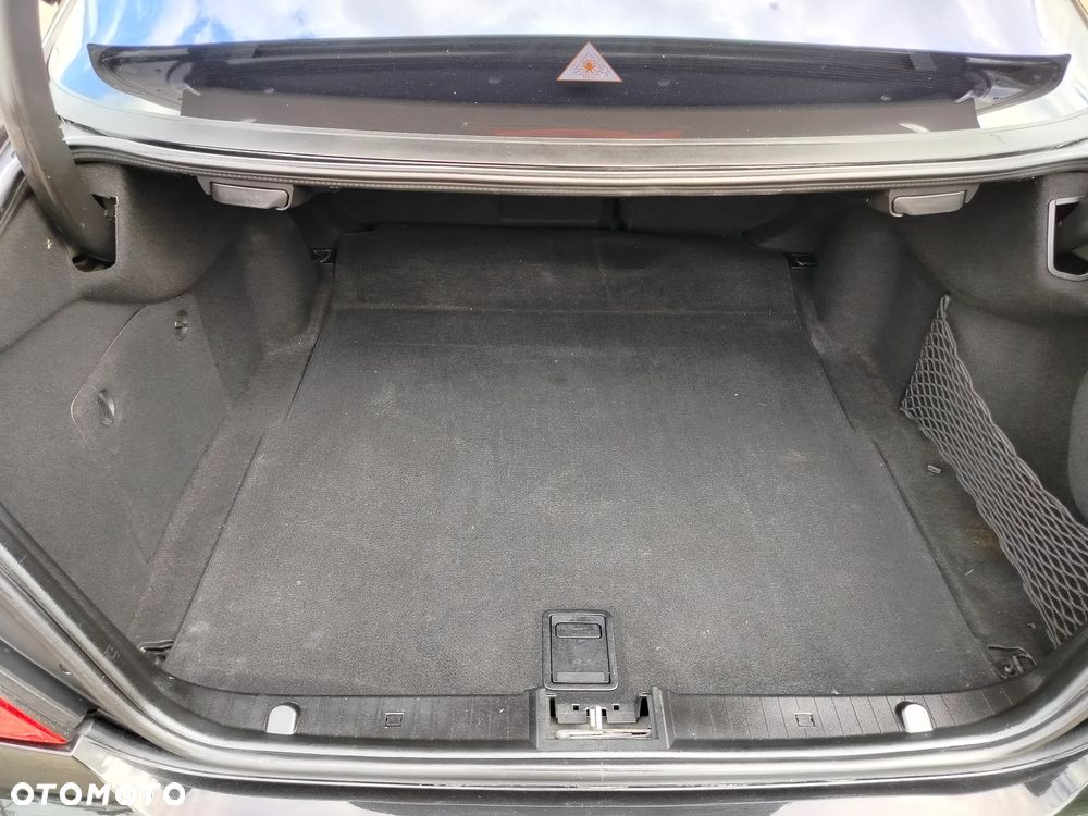 Mercedes-Benz Klasa E 420 CDI 7G-TRONIC Avantgarde DPF BusinessEDITION - 34