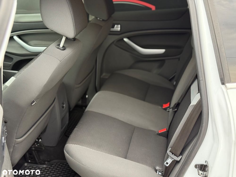Ford Kuga 2.0 TDCi Trend - 32