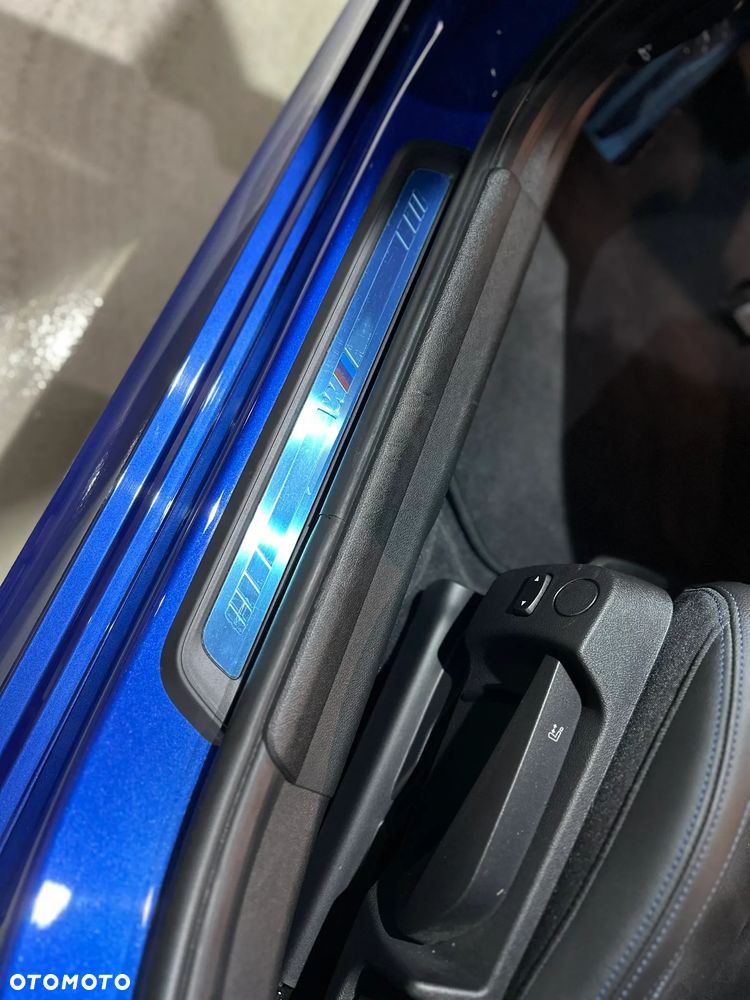 BMW Seria 3 330e xDrive M Sport sport - 23