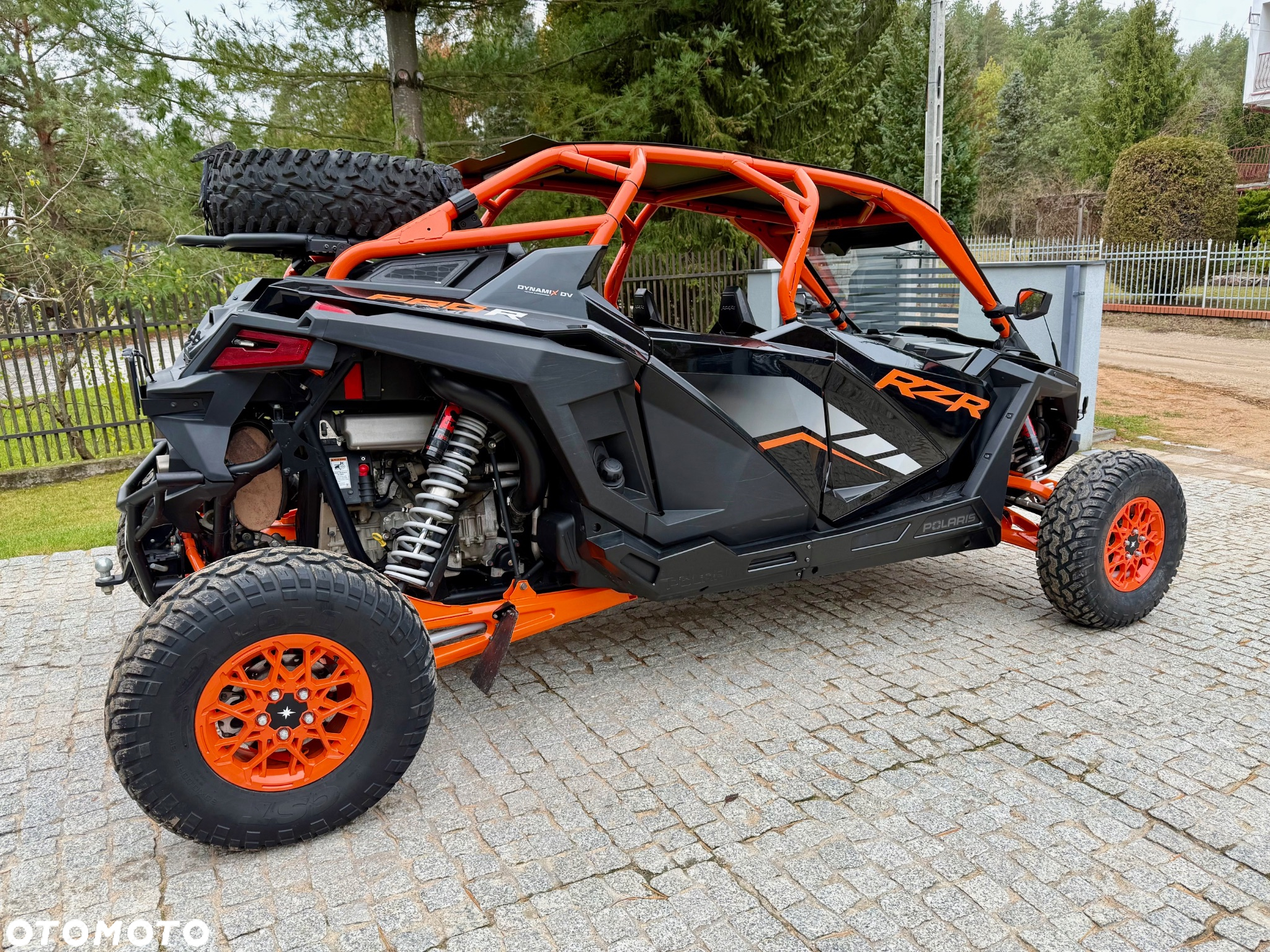 Polaris RZR - 12