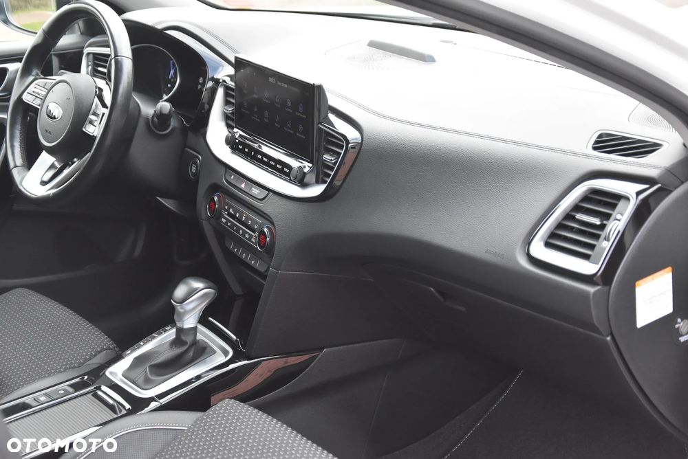 Kia XCeed 1.6 GDI DCT6 OPF PLATINUM - 22