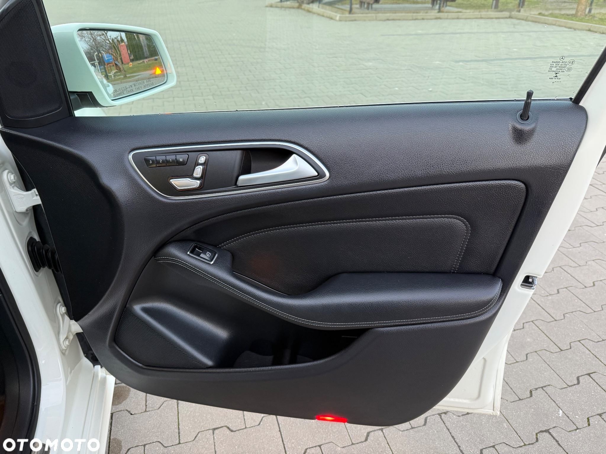 Mercedes-Benz Klasa B 250 4-Matic - 21