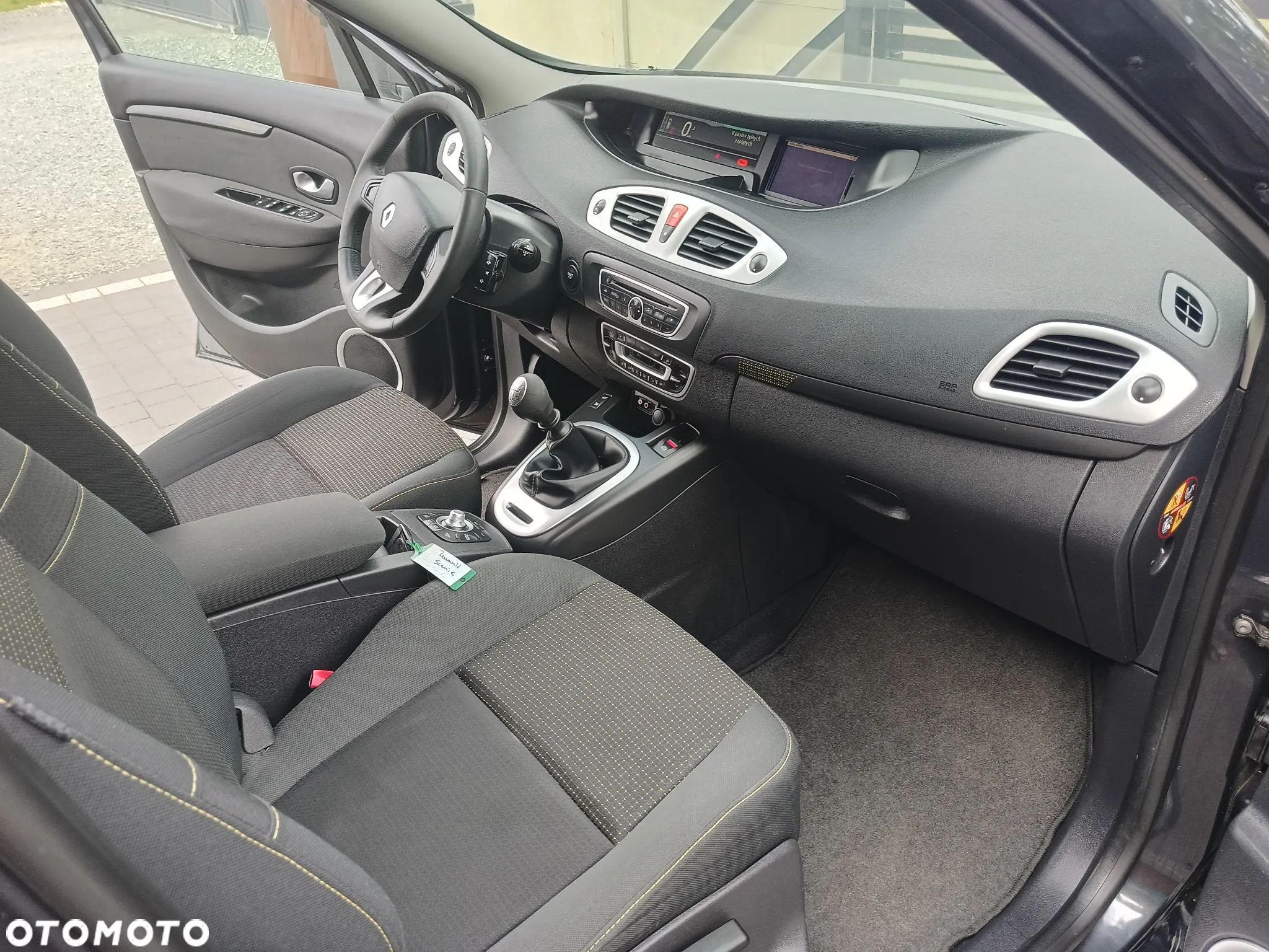 Renault Scenic 1.4 16V TCE Expression - 16