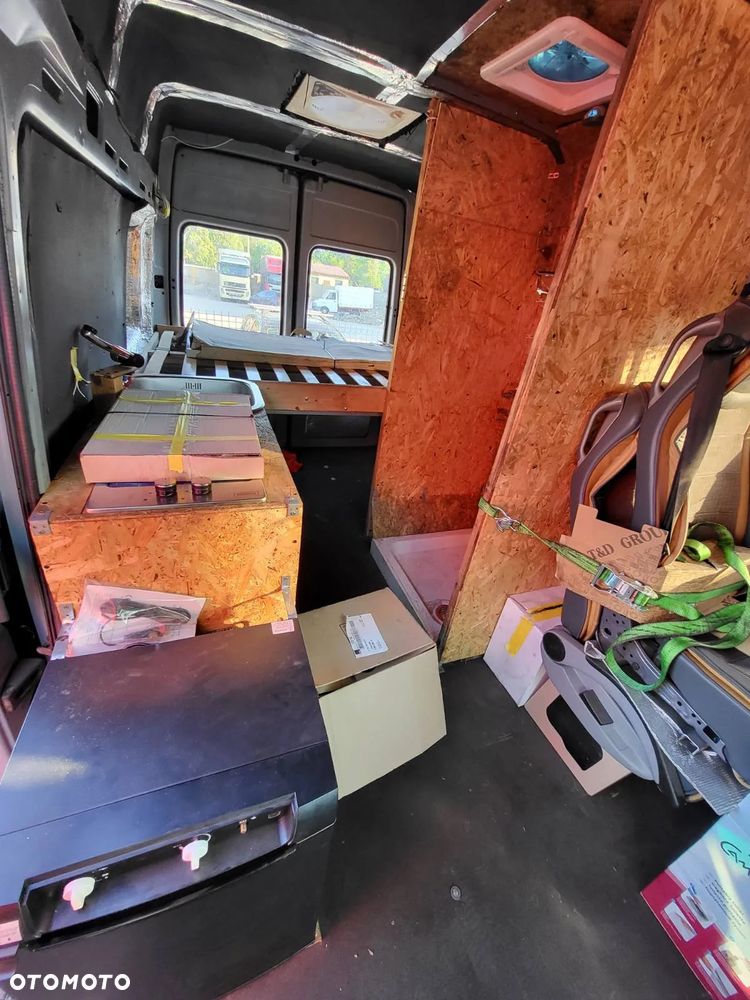 Mercedes-Benz Sprinter 4x4 - 6