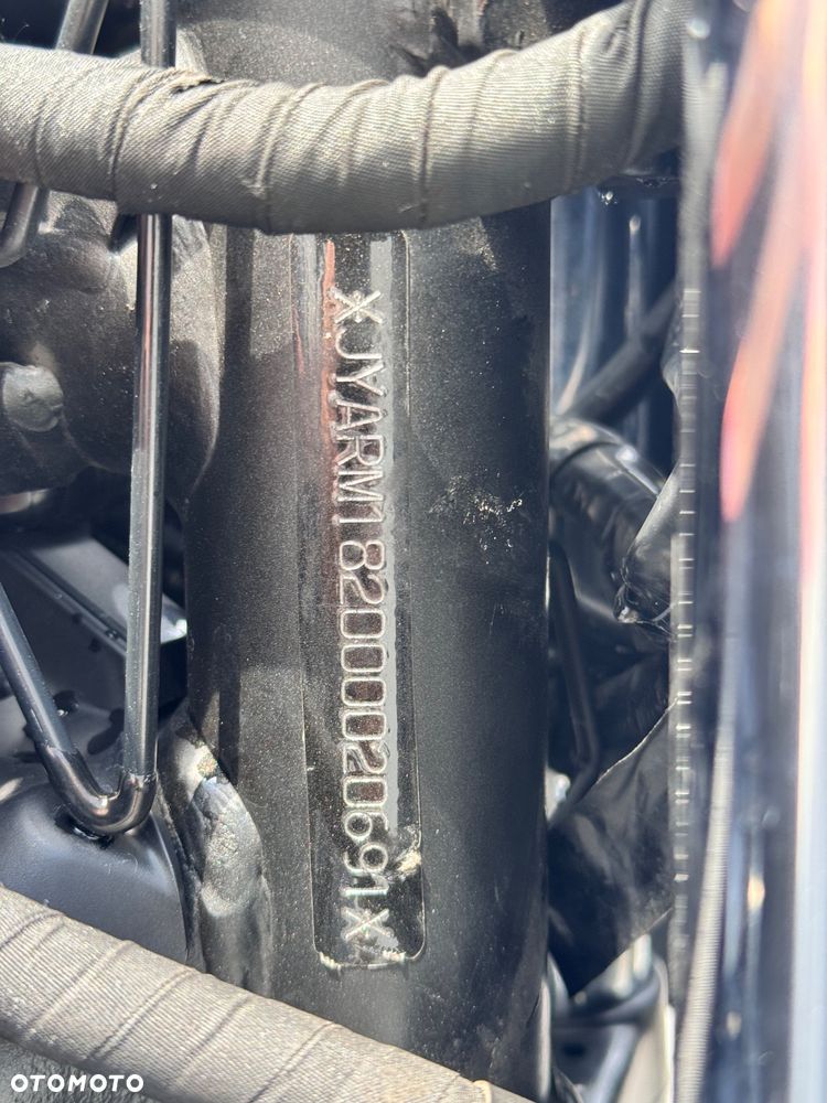 Yamaha MT - 6