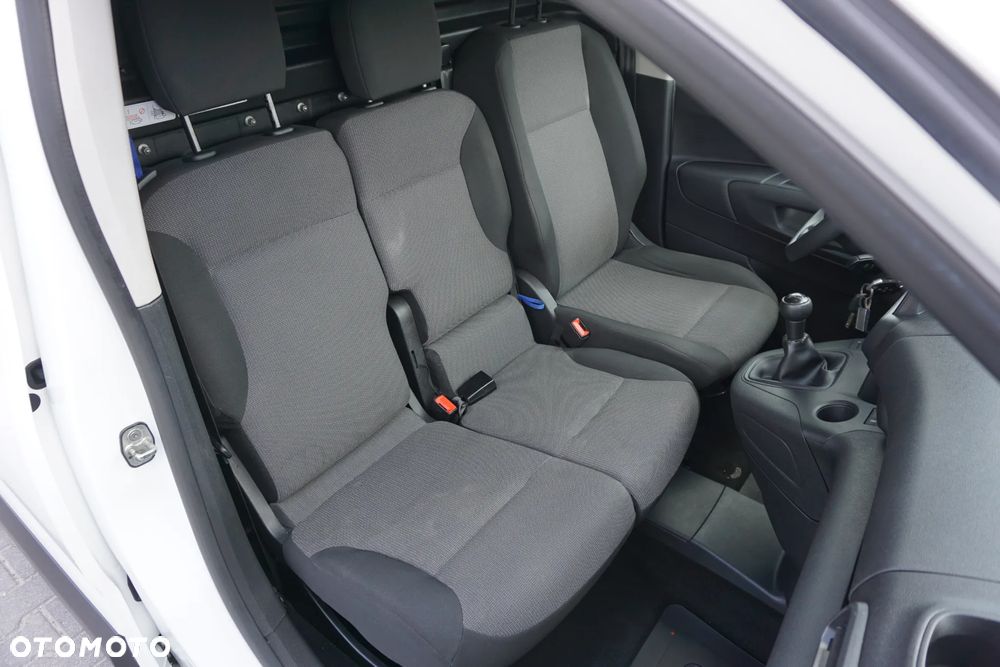 Toyota Proace City - 15