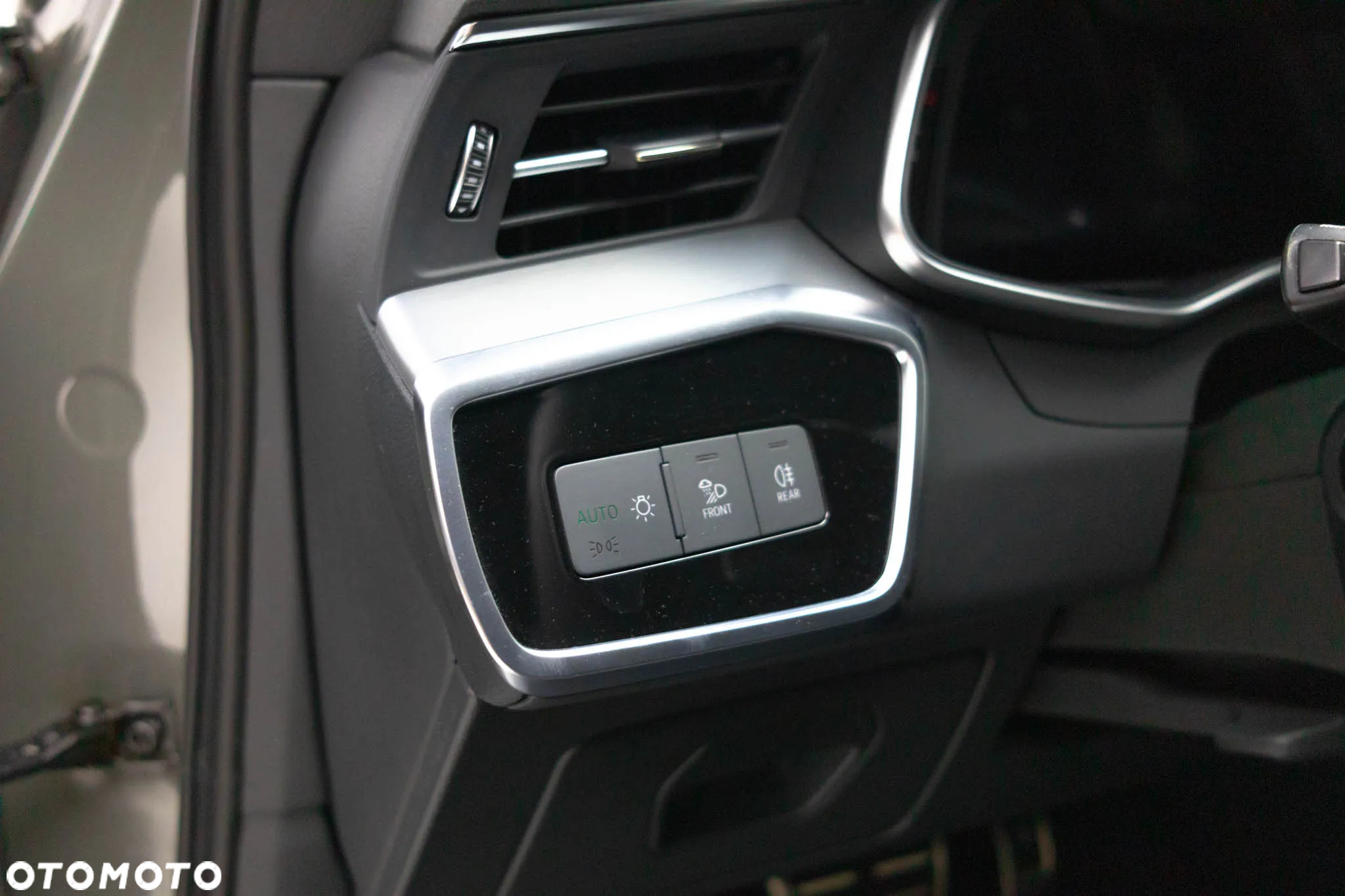 Audi A6 Avant TDI quattro S tronic - 14