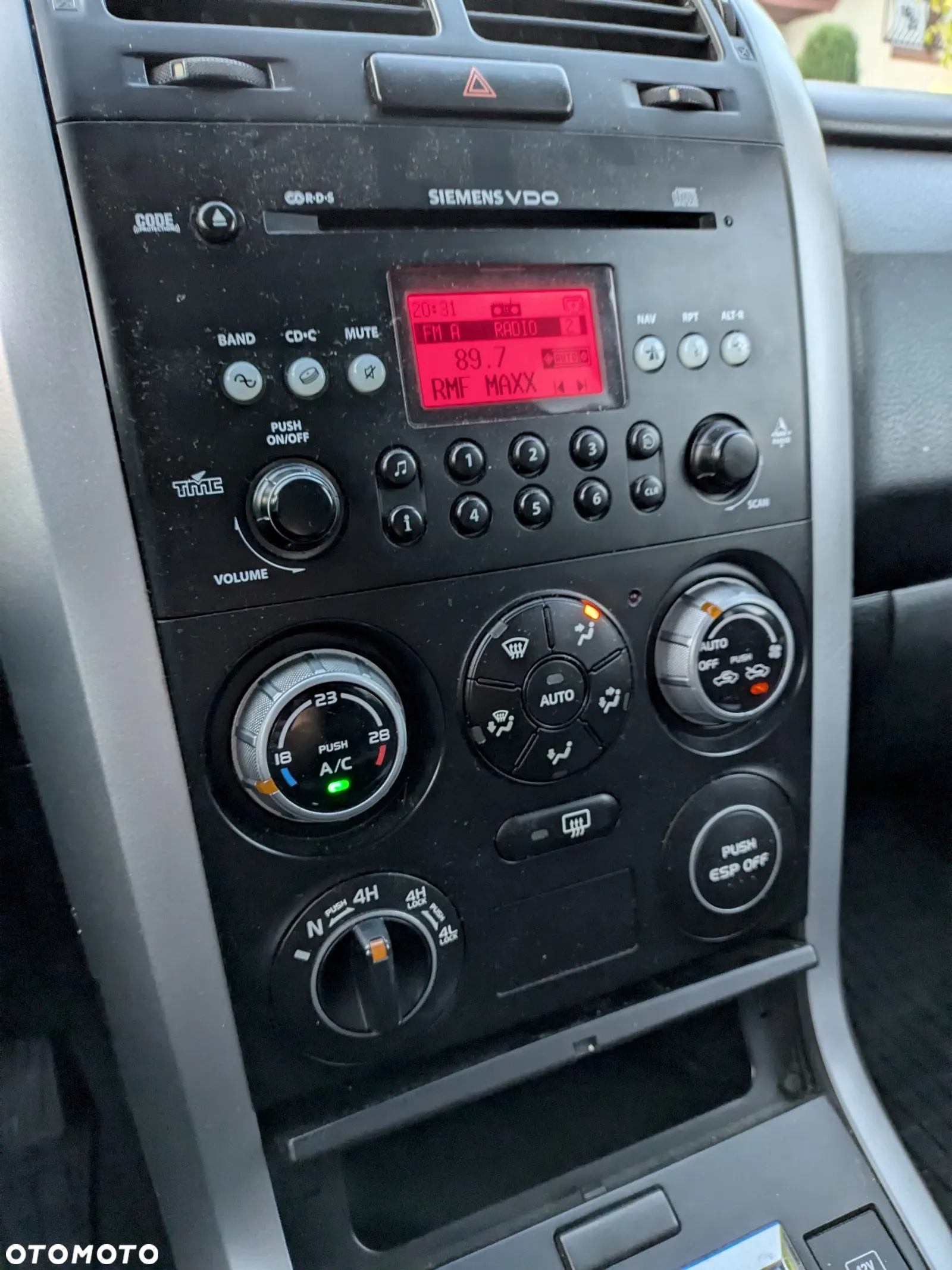 Suzuki Grand Vitara 1.9 DDiS - 19