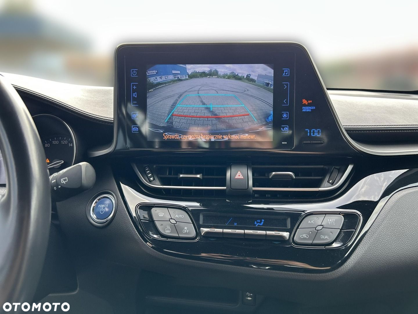 Toyota C-HR - 15