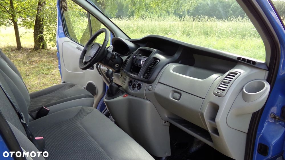 Opel VIVARO 2.0 115KM * LONG * KLIMA * BRYGADÓWKA 6 OSÓB ! SERWIS ! - 24
