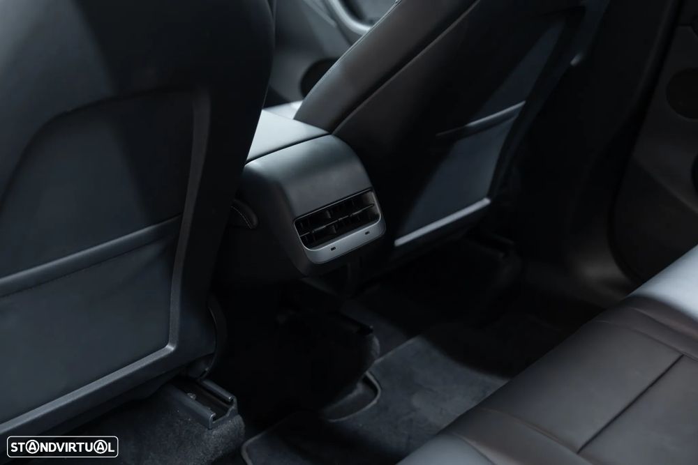 Tesla Model Y Long Range Tração Integral - 50