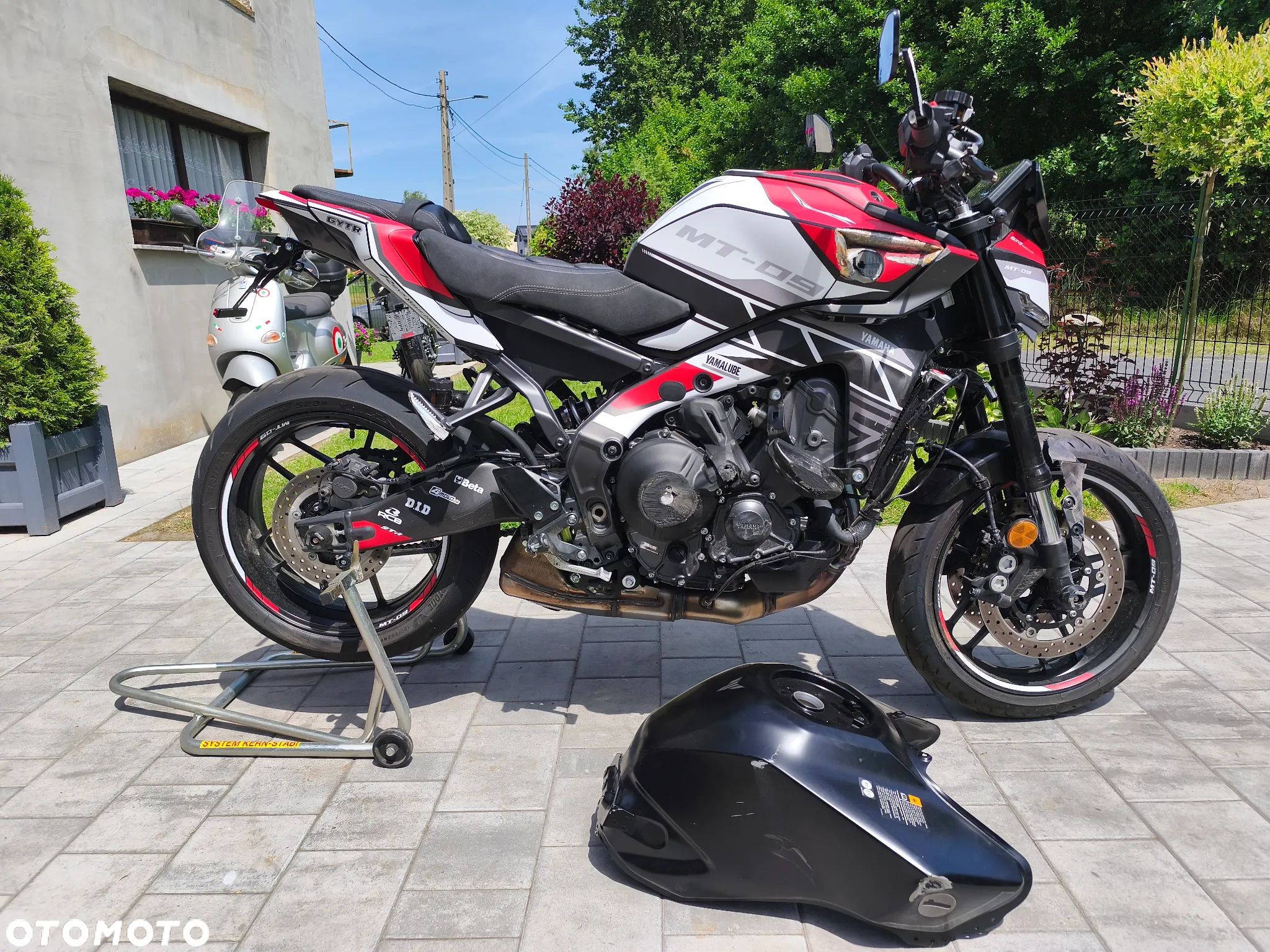 Yamaha MT - 1