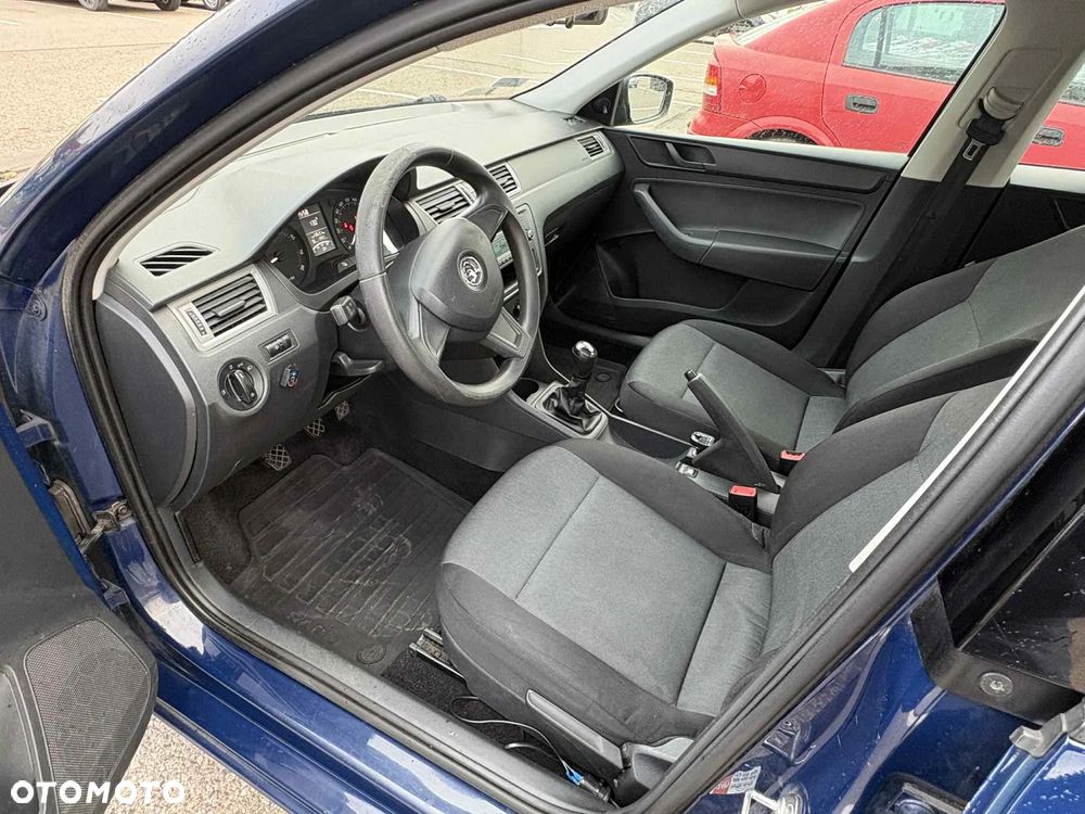 Skoda RAPID 1.2 Active - 4