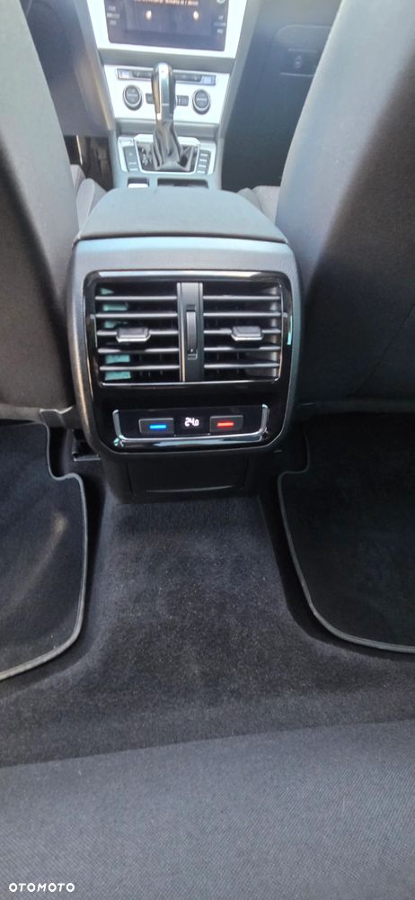 Volkswagen Passat Variant 2.0 TDI EVO Business DSG - 30