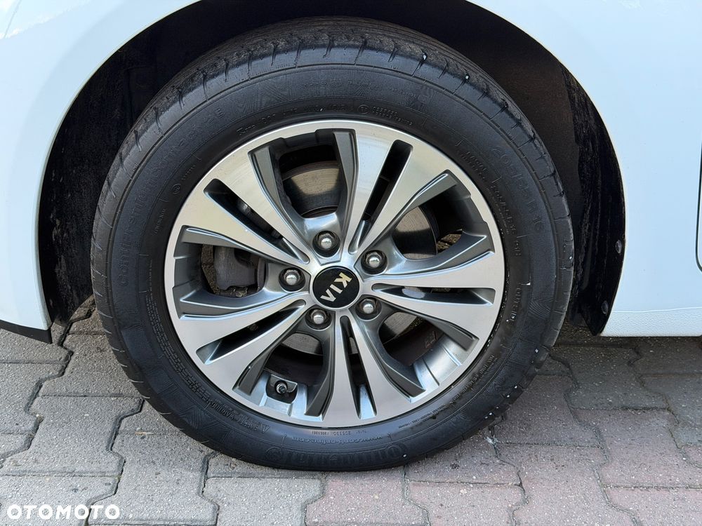 Kia Venga 1.4 CVVT Titanium Collection - 11