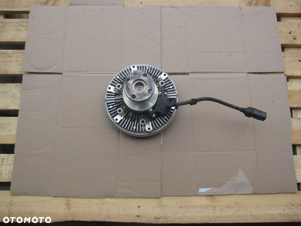 John Deere wisko sprzęgło wiskotyczne  AL229530  8130 8230 8330 8430 8530  seria 8R 8225R-8270R - 2