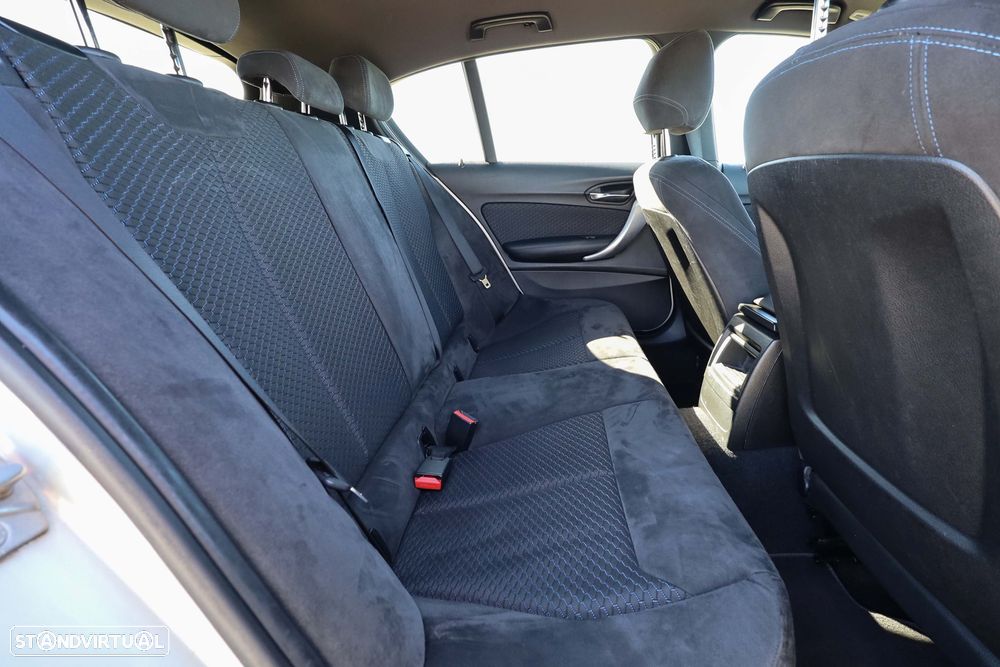 BMW 116 d Pack M - 18