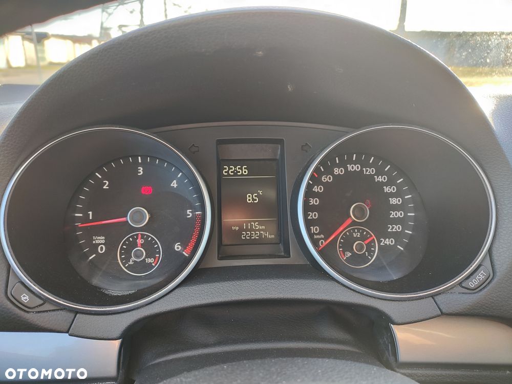 Volkswagen Golf - 10